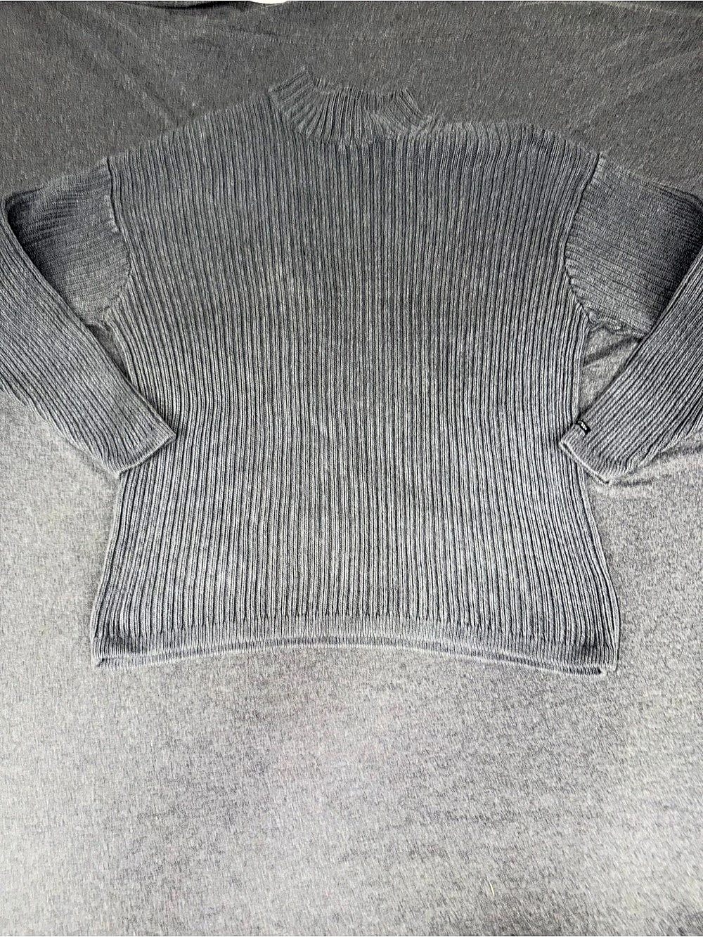 Guess Ribbed Crewneck Sweater Gray Size Medium